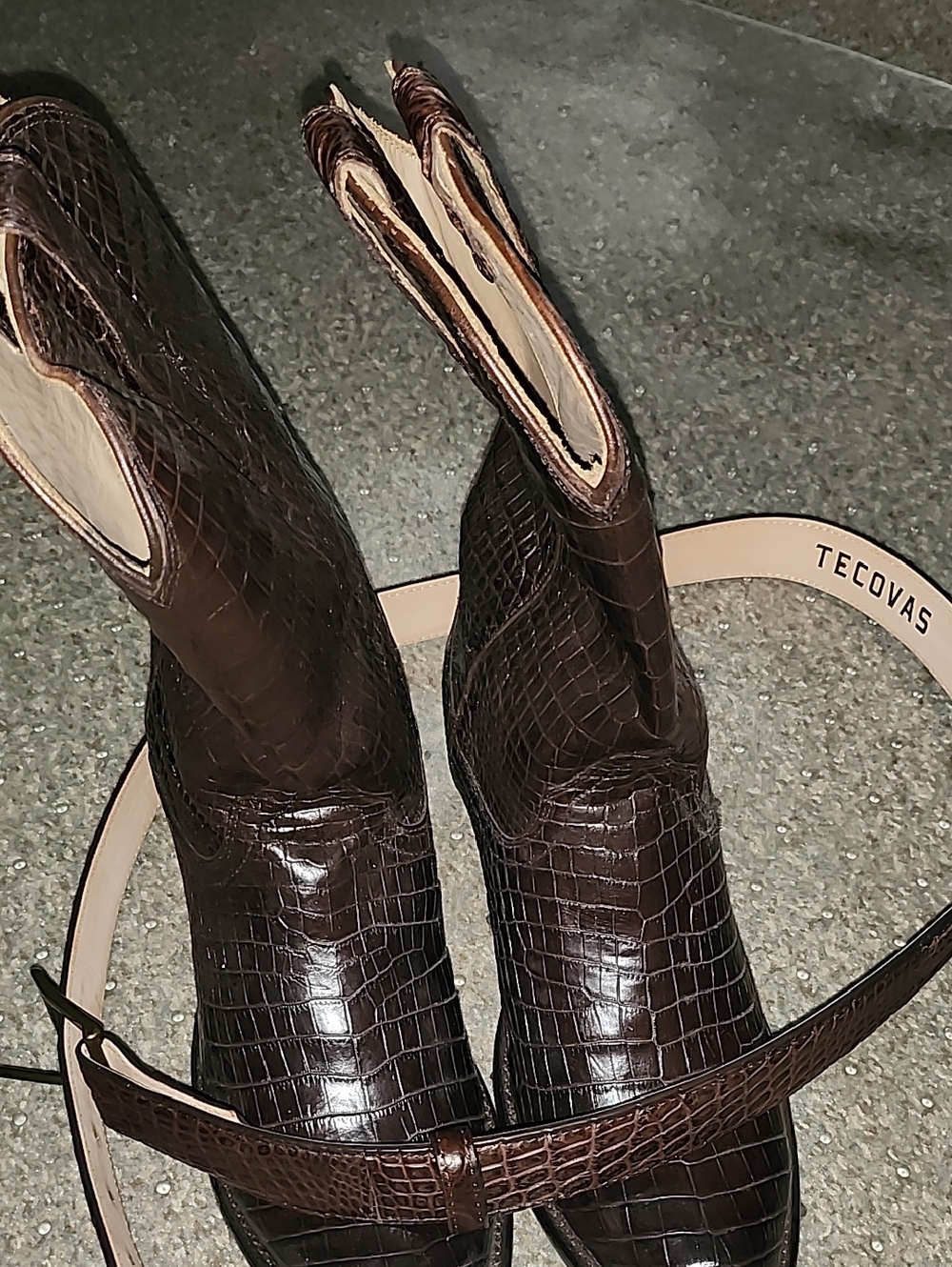 Tecovas Marshalls  Dark Brown Croc-Embossed Leather Western Booties Woth